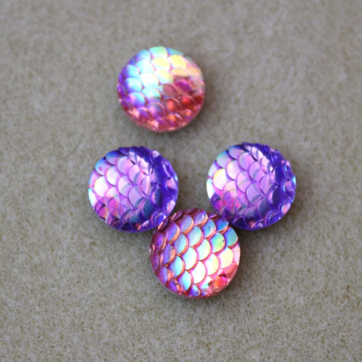 Blueberry Cove Beads January 2019 - Cabochons