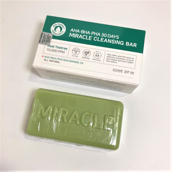 BomiBox K-Beauty December 2018 - Miracle Cleansing Bar Open Top