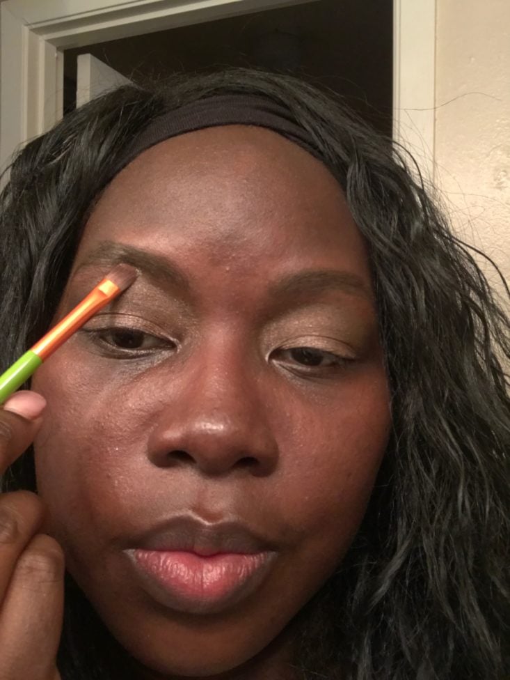 Boxycharm makeup tutorial January 2019 - Green Brush Under Brow