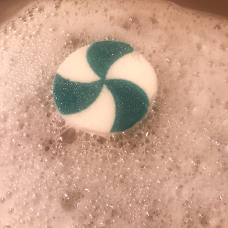 Crescent City Swoon December 2018 - Sugar Cookie Unicorn Bath Bomb With Bubbles