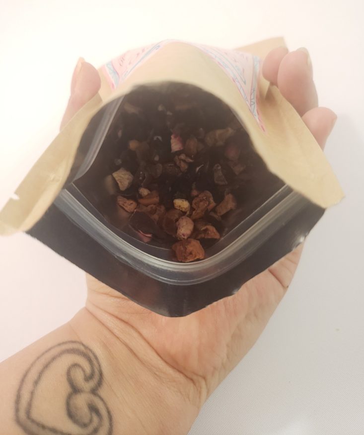 Geek Gear World of Wizardry Review January 2019 – Love Potion Tea 2