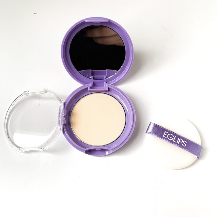 KoKoStyle February 2019 - Eglips Blur Powder Pact Lavender Edition Open Top 2