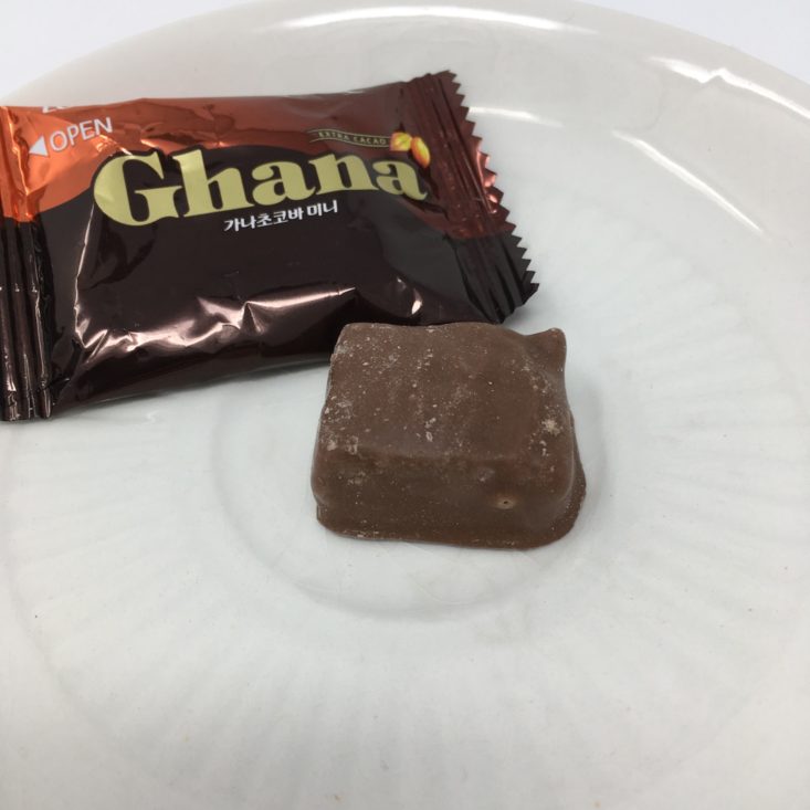 Korean Snacks Box Review February 2019 - GHANA BAR CLOSE