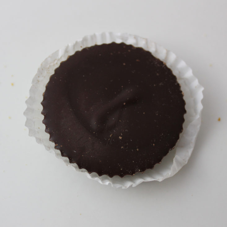 Vegan Cuts Snack February 2019 - Justin’s Dark Chocolate Cashew Butter Cups Unpacked