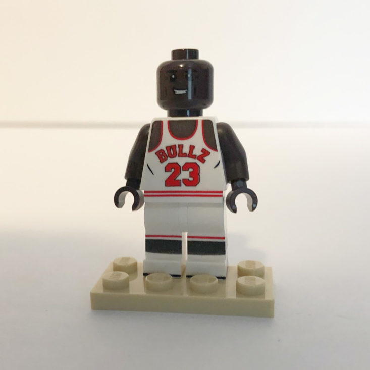 28 Brick Loot March 2019 - Basketball All-Star LEGO ® Minifigure
