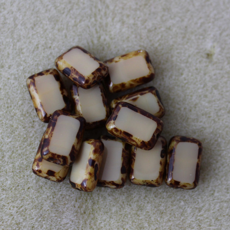 Adornable Elements Beads of the Month March 2019 - Beige Picasso Table Cut Rectangle (12) Open Top