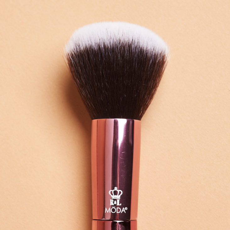 Boxy Luxe March 2019 moda blush brush head