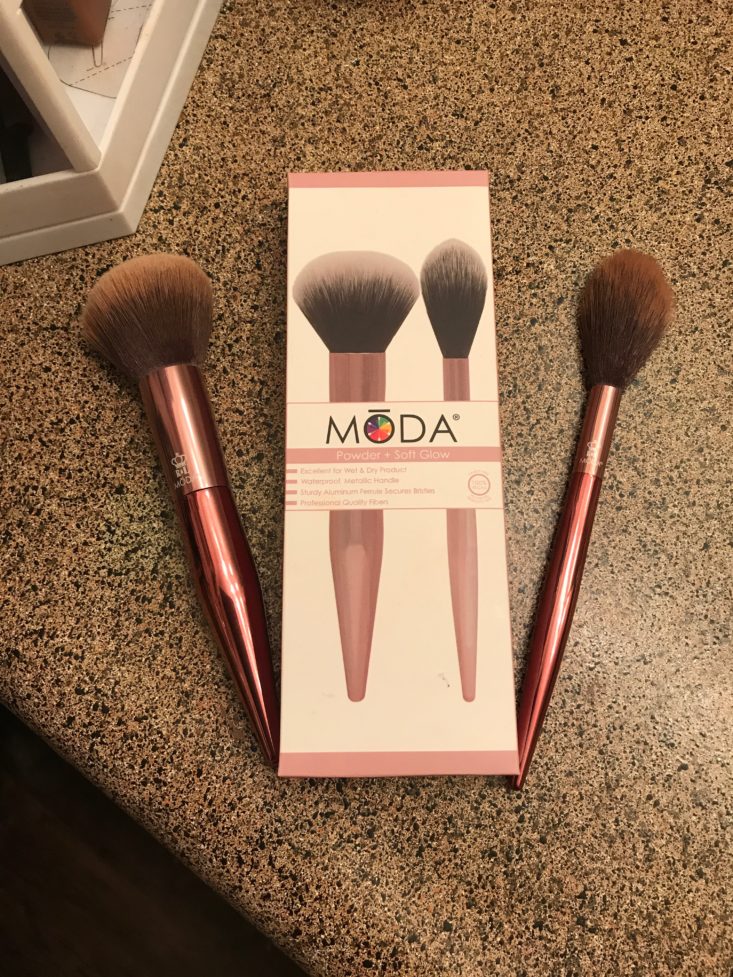 Boxycharm Tutorial March 2019 - MODA Brushes Powder And Soft Glow Kit Top
