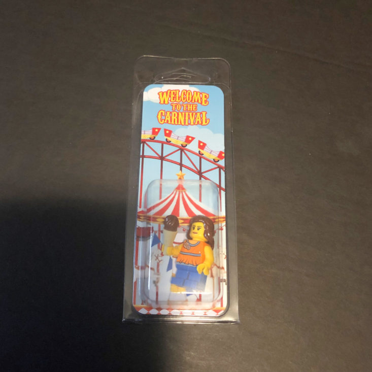 Brick Loot February 2019 - Exclusive! Welcome to the Carnival $100 LEGO ® Minifigure Front