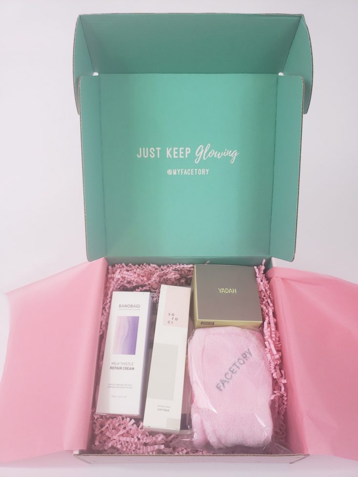 Facetory Lux Box Deluxe Review March 2019 - Box Opened 2 Top