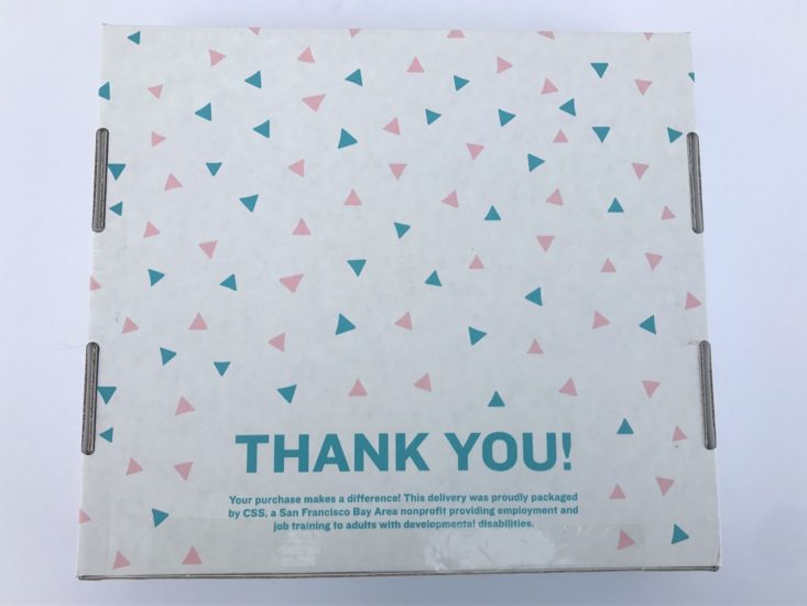 KidArtLit Deluxe Subscription Box Review March 2019 - Box Closed Back View