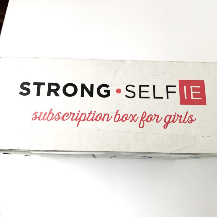Strong Selfie Burst Box Spring 2019 - Box Top