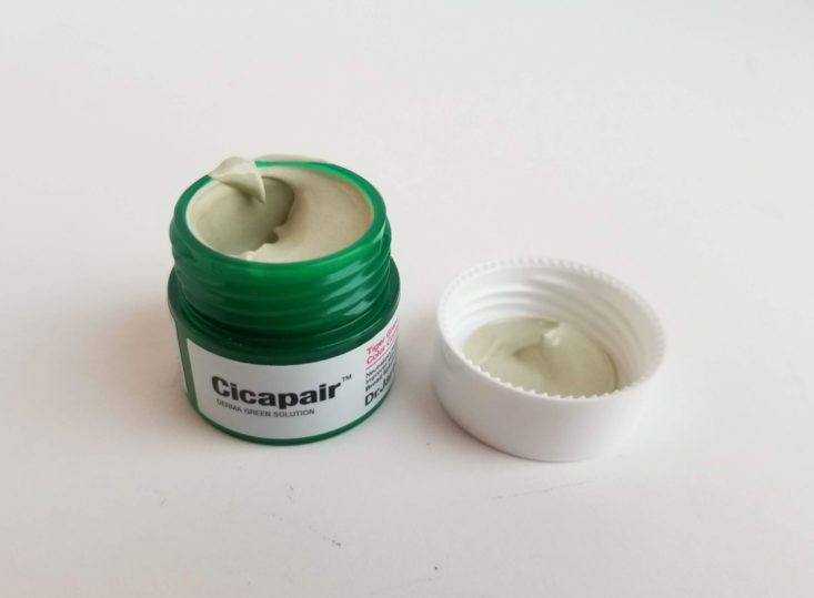 Sephora Play March 2019 box 109 cicapair moisturizer open 2