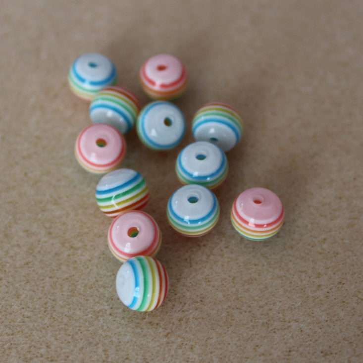 Blueberry Cove Beads May 2019 - Rainbow Beads Top