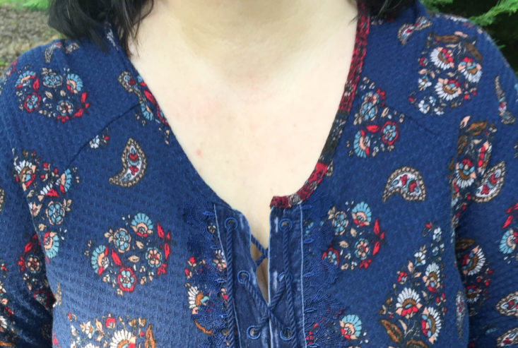 Gwynnie Bee May 2019 - Lace Up Printed Lara Henley Neck Closer