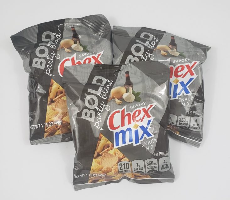 MONTHLY BOX OF FOOD AND SNACK REVIEW MAY 2019 - Chez Mix Bold Party Mix Package Front
