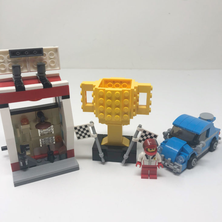 Brick Loot Subscription Box May 2019 Review – Items All Together 2 Front