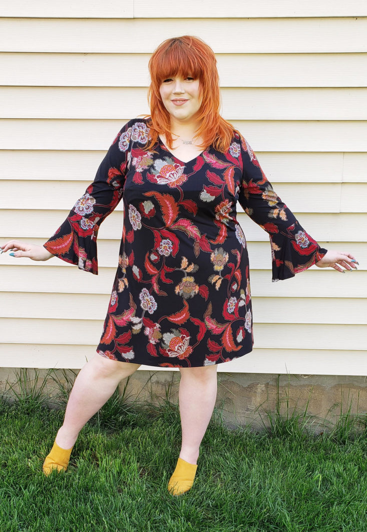 Gwynnie Bee Box May 2019 - Bell Sleeve Floral Dress by Connected Apparel 1