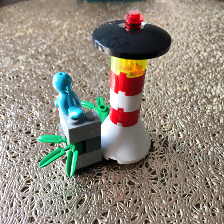 Brick Loot June 2019 - Lighthouse with Custom LED 4