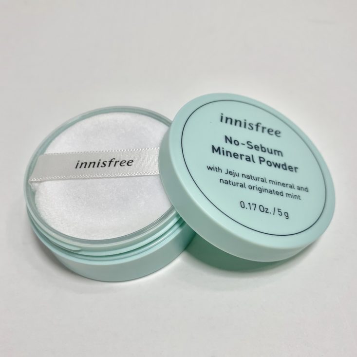 BomiBox Review June 2019 - Innisfree No Sebum Mineral Powder, 0.17 oz 2 Top