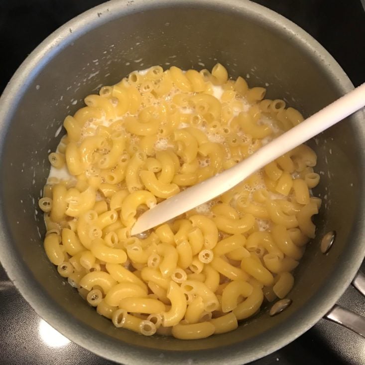 Young Chef's Club November 2019 boiling noodles