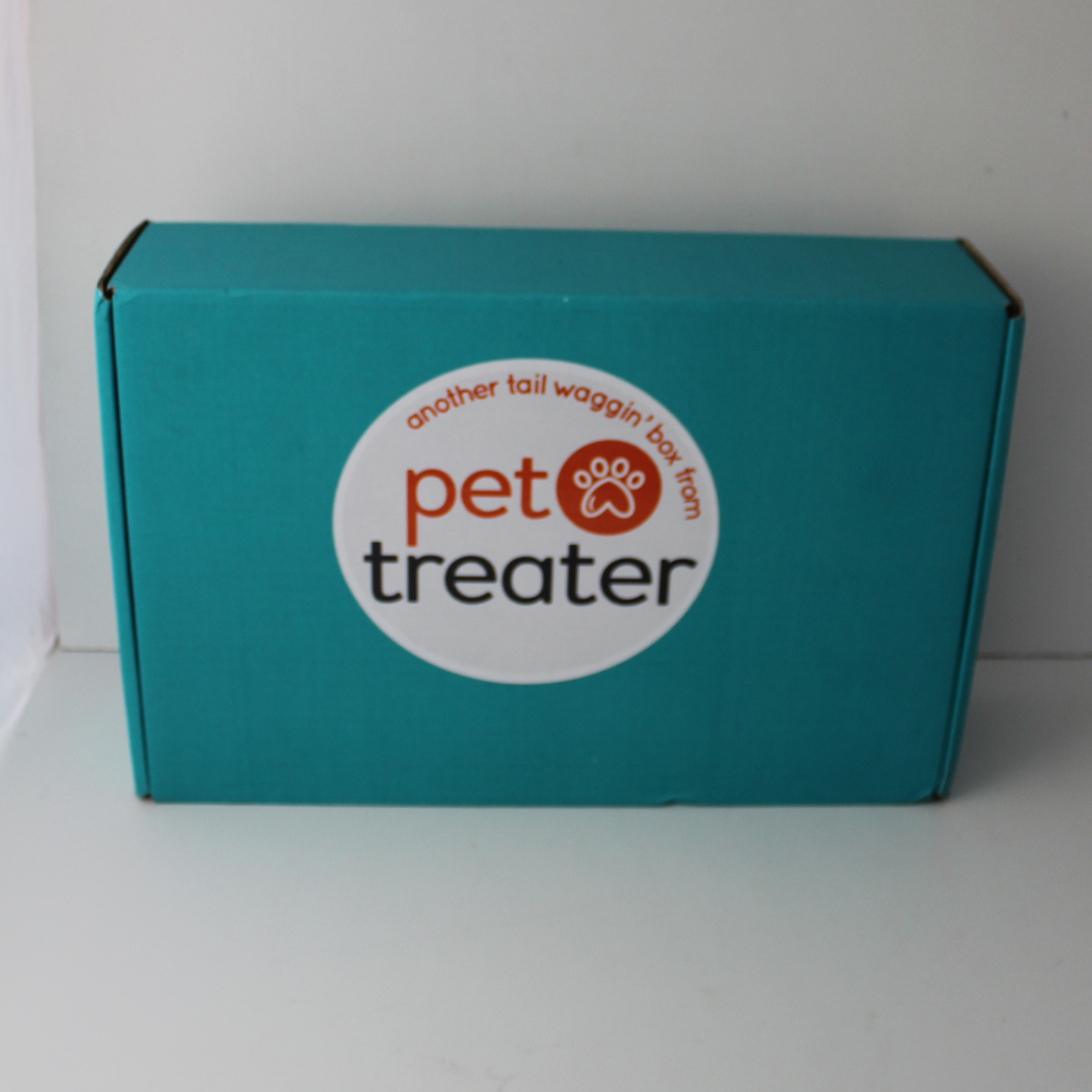 Pet Treater November 2019 Box