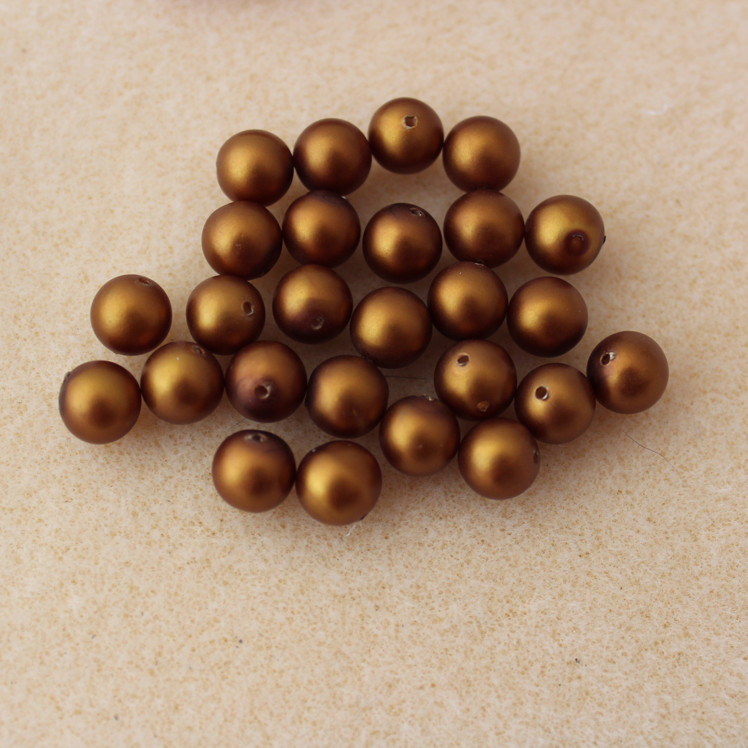 Vintage Bead Box December 2019 Gold Pearls